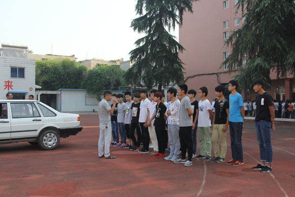 汽車實習(xí)前的安全教育