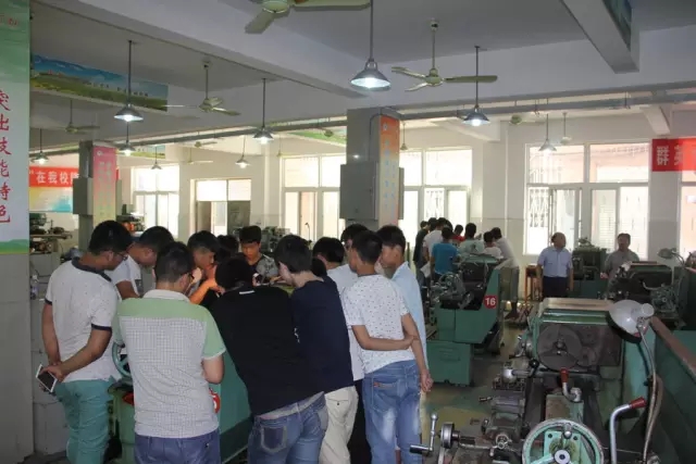 普通車床實習(xí)