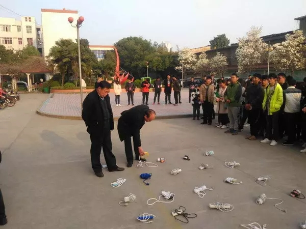 ��ꖹ��I(y��)�WУУ�L