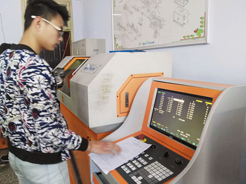 ��ꖹ��I(y��)�WУ��(sh��)��܇����ِ��ِ