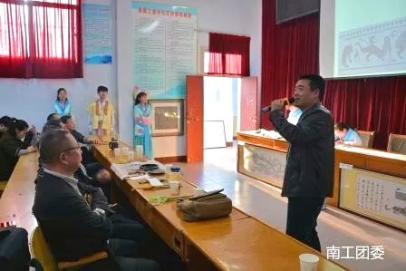 ����w�L(zh��ng)������ꖹ��I(y��)�W(xu��)У�v�h��