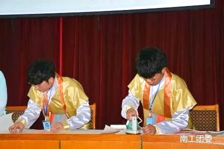 ��ꖹ��I(y��)�W(xu��)У�c�h���Ļ�