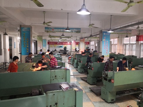 南陽工業(yè)學(xué)校機(jī)電系技能競賽